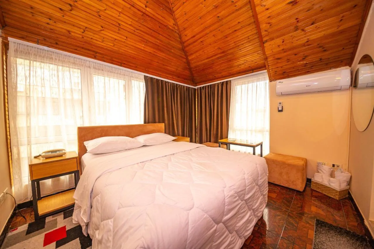 Hotel Pik Loti Tirana 3*,