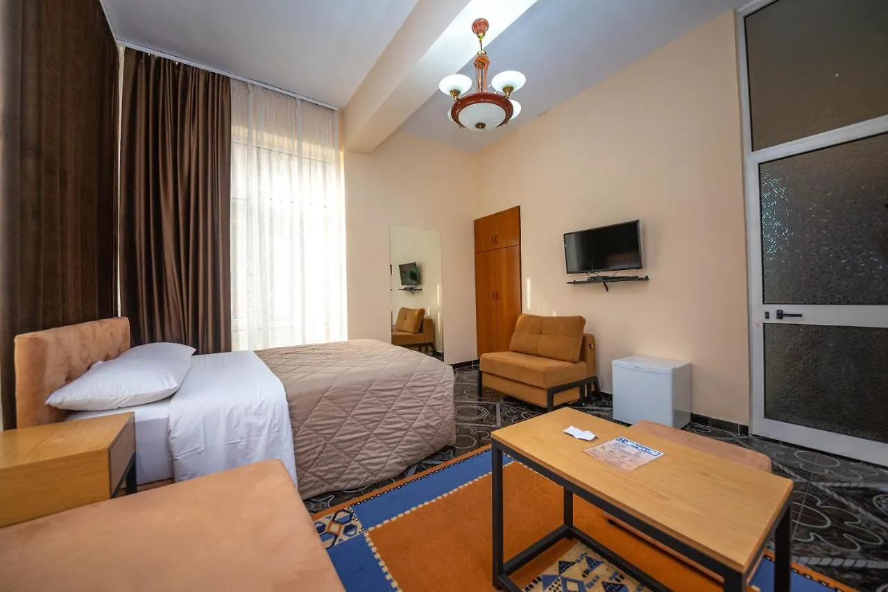 Hotel Pik Loti Tirana 3*,  Albanië