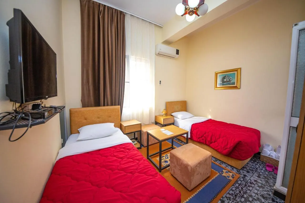Hotel Pik Loti Tirana